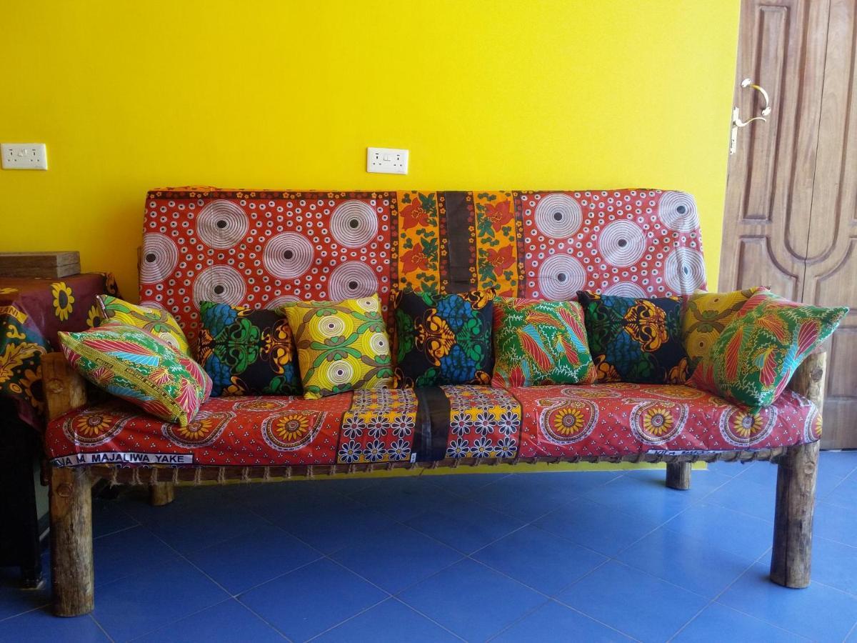 La Locanda Lodge - Apartment, 4 Double Rooms & Kitchen Near The Beach 江比阿 外观 照片