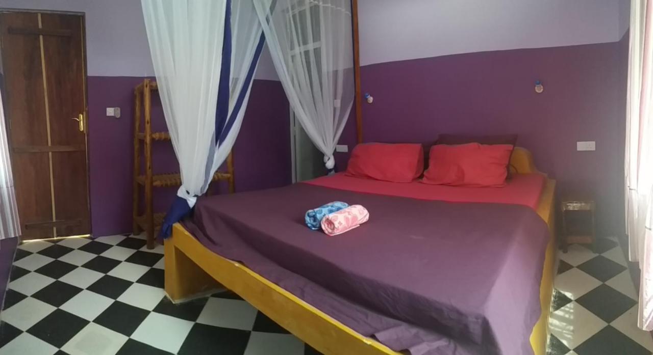 La Locanda Lodge - Apartment, 4 Double Rooms & Kitchen Near The Beach 江比阿 外观 照片