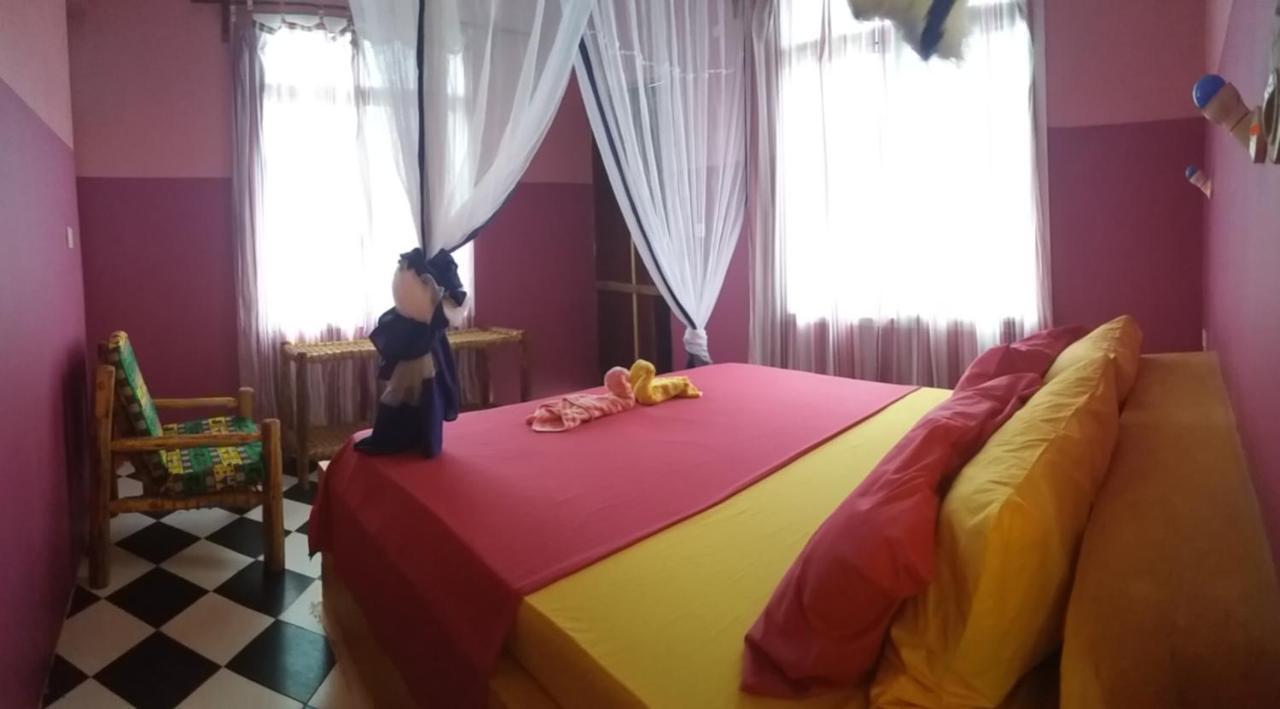 La Locanda Lodge - Apartment, 4 Double Rooms & Kitchen Near The Beach 江比阿 外观 照片
