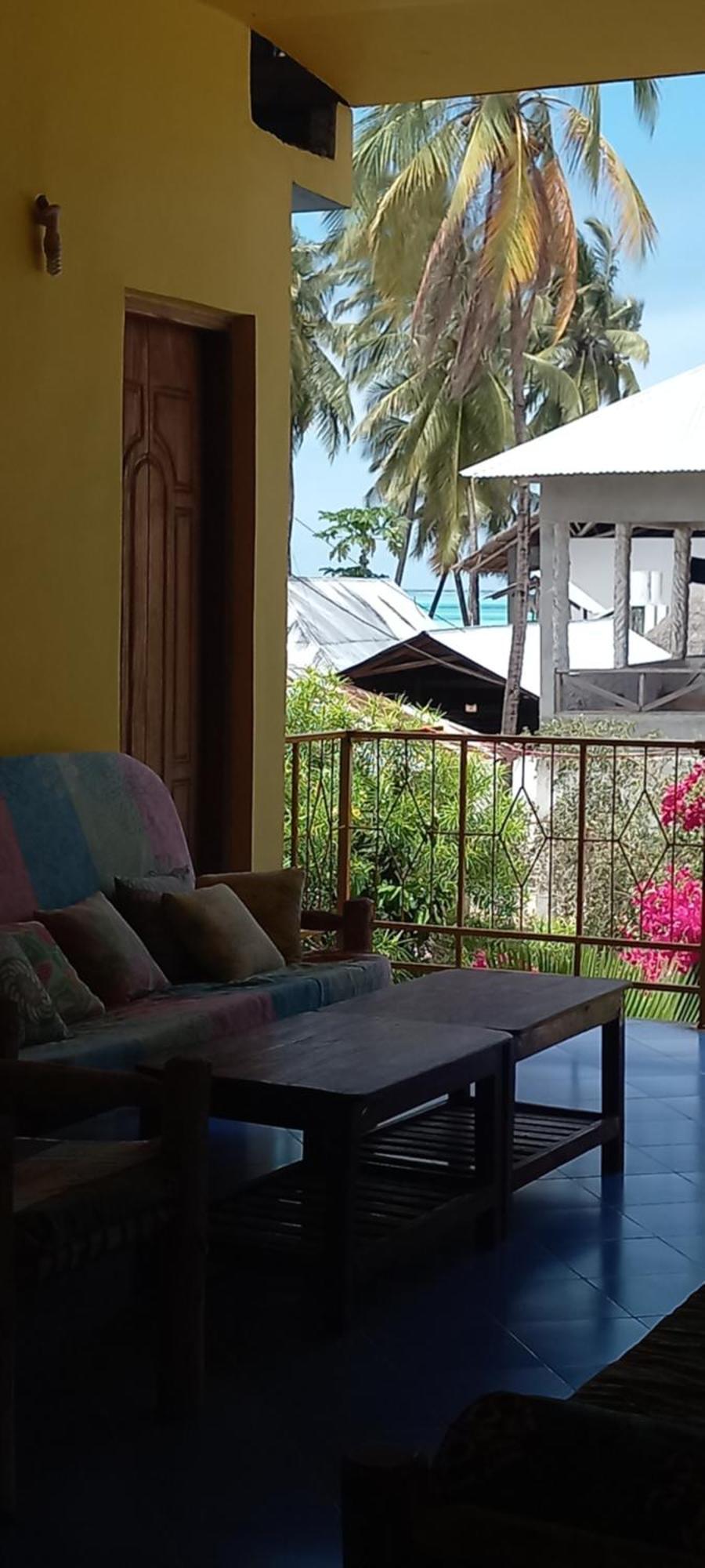 La Locanda Lodge - Apartment, 4 Double Rooms & Kitchen Near The Beach 江比阿 外观 照片