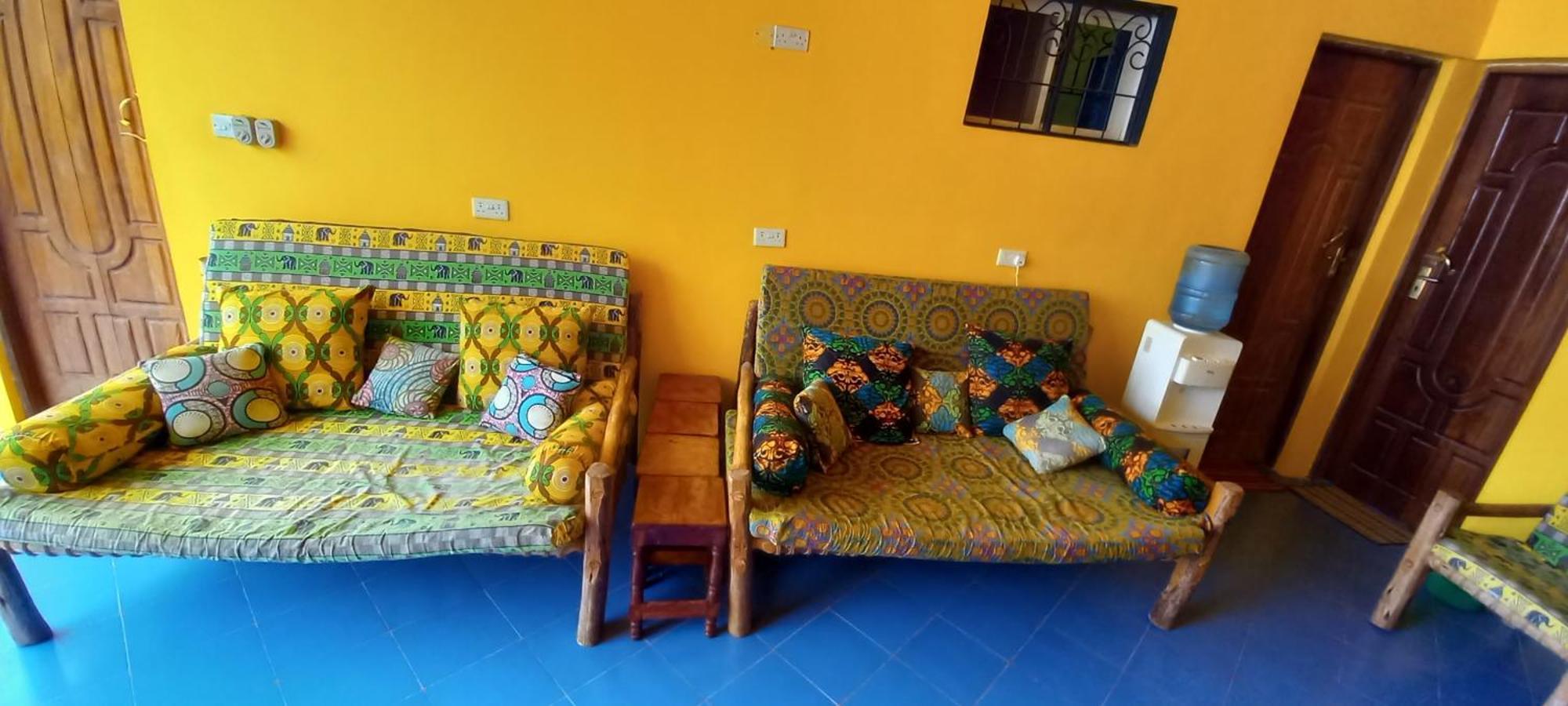 La Locanda Lodge - Apartment, 4 Double Rooms & Kitchen Near The Beach 江比阿 外观 照片