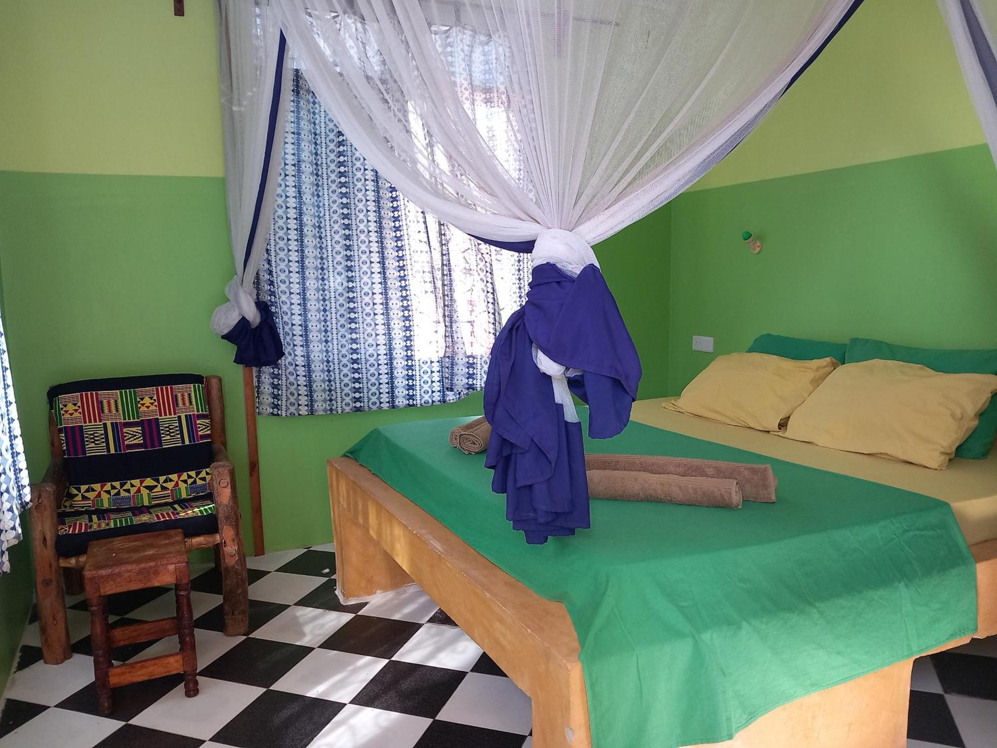 La Locanda Lodge - Apartment, 4 Double Rooms & Kitchen Near The Beach 江比阿 外观 照片